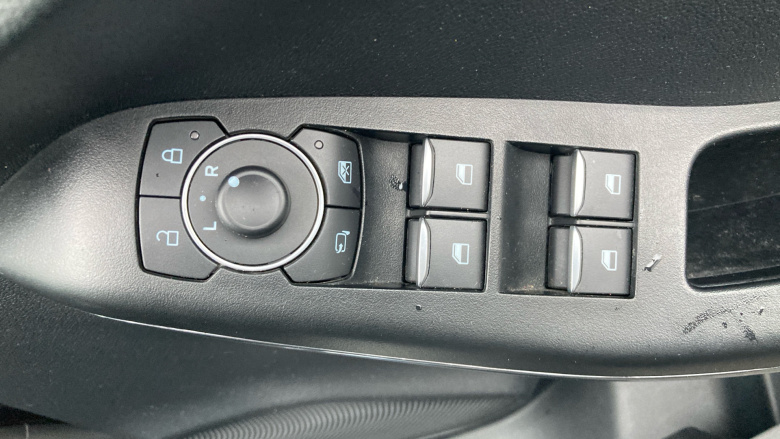 Ford Puma 1.0 EcoBoost Hybrid mHEV Titanium 5dr Petrol Hatchback